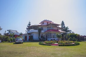 Alaya Stays Farm Naturelle Serene 3-BHK