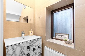 Spacious 4 Bed Semi-Detached Hse