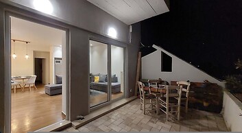Tsiamis Sea Sun Suite - Homely Retreat