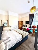 The Carlton Hotel