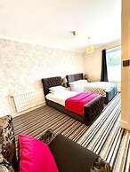 The Carlton Hotel