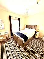 The Carlton Hotel