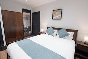 Sevenstay Plus - 60 Old Hall Street