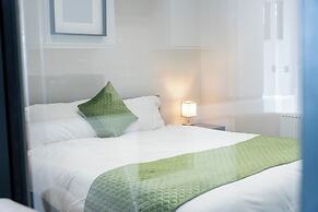 Sevenstay Plus - 60 Old Hall Street