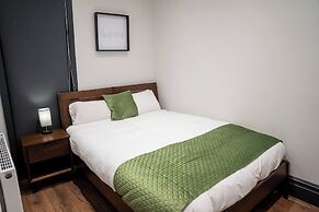 Sevenstay Plus - 60 Old Hall Street