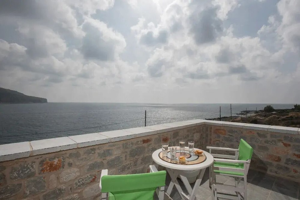 Alkyon Seaside Studios