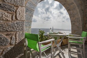 Alkyon Seaside Studios