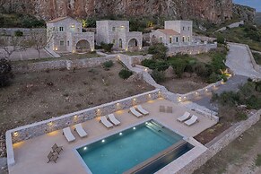Alkyon Seaside Studios
