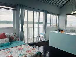 Coral Wing Casitas