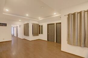 Townhouse Mumfordganj APS Inn