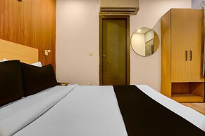 Townhouse Mumfordganj APS Inn
