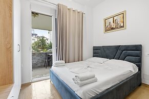 Enles Garden Beach Apartments