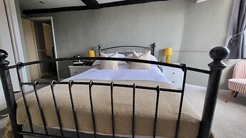 Unicorn Inn