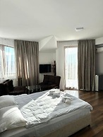 Hotel Nebula Inn