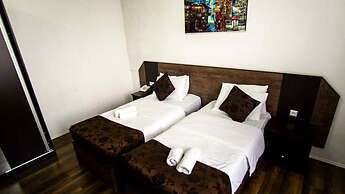 Hotel Nebula Inn