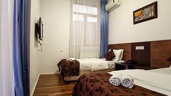 Hotel Nebula Inn