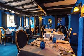 The lion hotel