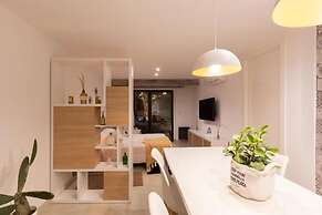 CB Mona Suites