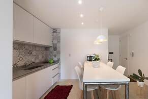 CB Mona Suites