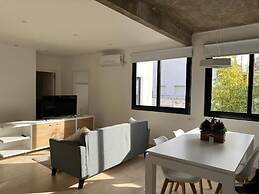 CB Mona Suites