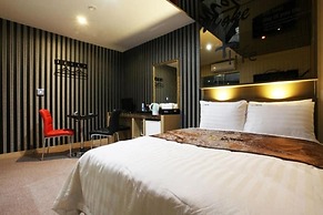 SOO HOTEL