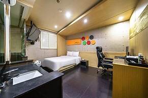 SOO HOTEL