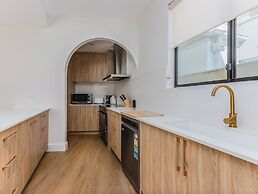 Black Wattle Beach House