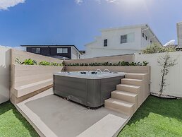 Black Wattle Beach House