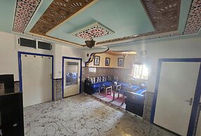 bluemoon house
