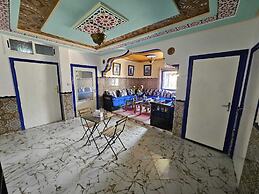 bluemoon house