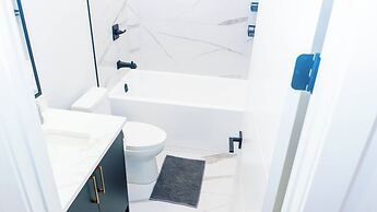 Serene Dwelling Home-4 Bedroom,pool Table Near Yeg- With AC