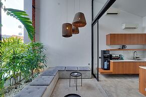 Rhys Apartment - Berawa