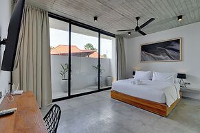 Rhys Apartment - Berawa