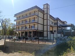 Osho Hotel