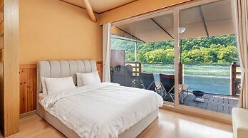 Hongcheon Huttopia Glamping