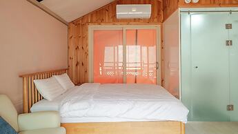 Hongcheon Huttopia Glamping