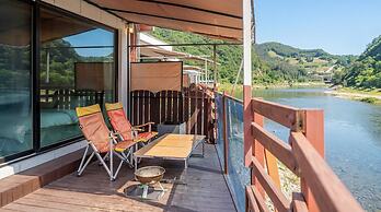 Hongcheon Huttopia Glamping