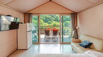 Hongcheon Huttopia Glamping