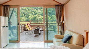 Hongcheon Huttopia Glamping
