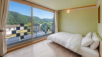 Hongcheon Huttopia Glamping