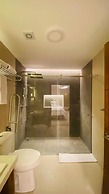 Saya Hotel & Suites