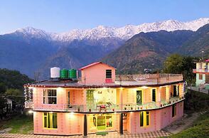 Hotel Naddi Heights Kangra