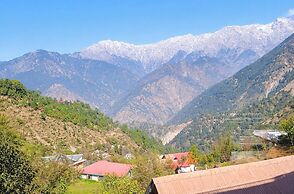 Hotel Naddi Heights Kangra