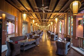 Royal Palace Hotel