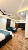 Hotel Raas Garden