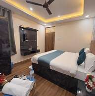 Hotel Raas Garden