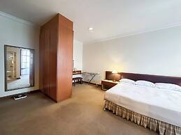 The Maple Suite by Manhattan
