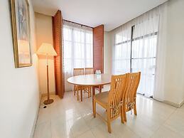The Maple Suite by Manhattan