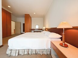 The Maple Suite by Manhattan