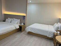 HARU HOTEL